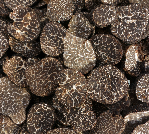 sliced black truffes