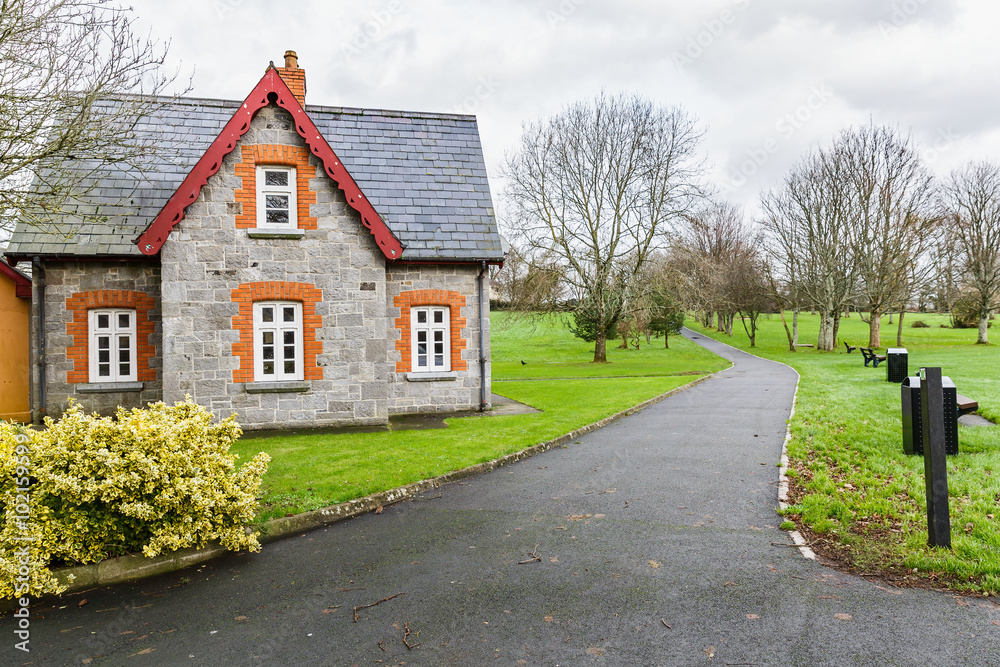 Small cozy house/Photo of a small cozy irish house Small cozy house/Photo of a small cozy irish house