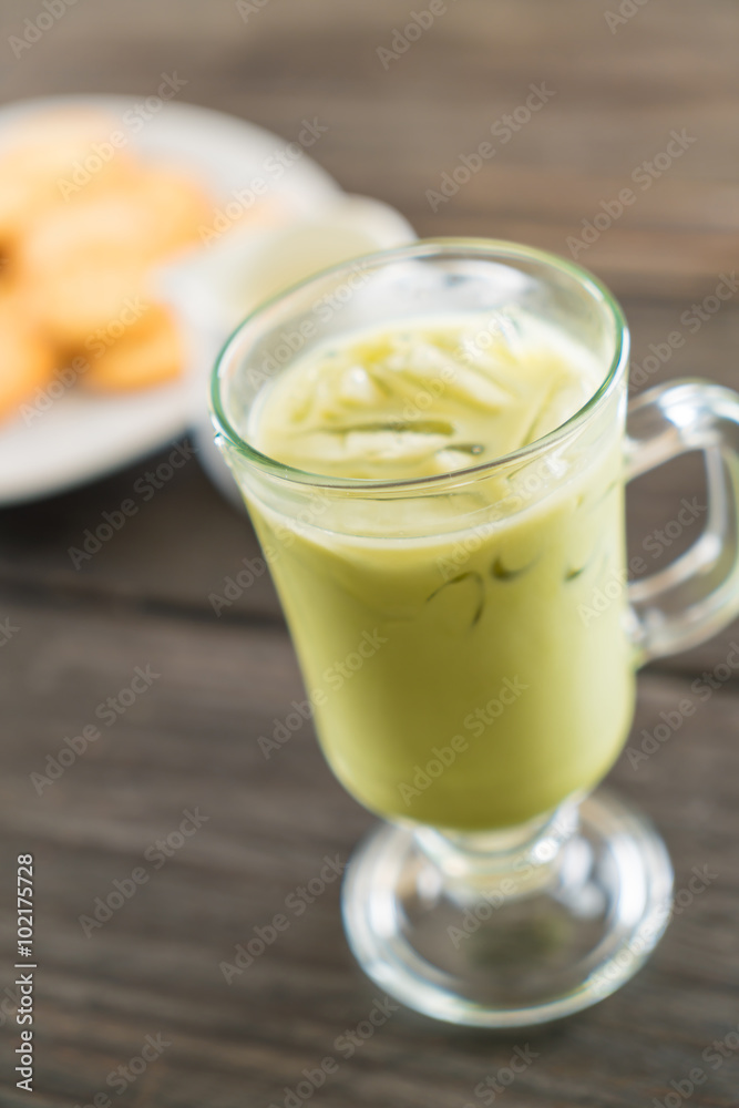 iced matcha latte iced matcha latte
