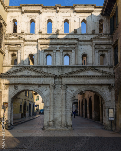 Porta Borsari in Verona © Fabio Lotti