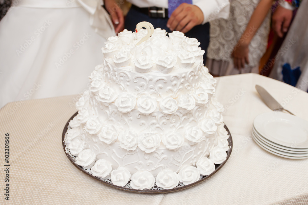 white wedding cake
