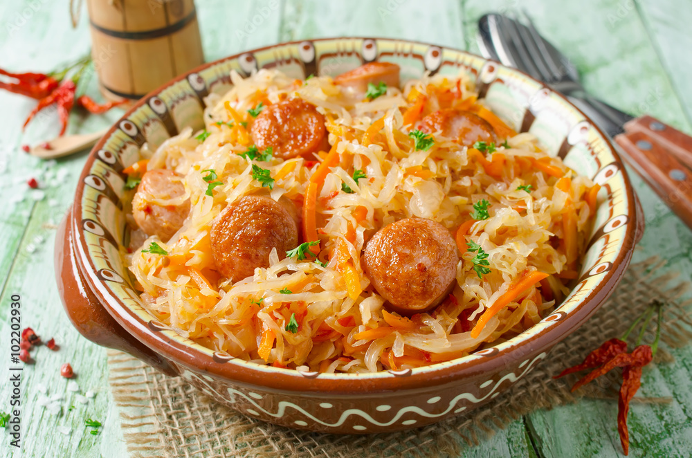 Cabbage stew with grilled sausage Cabbage stew with grilled sausage