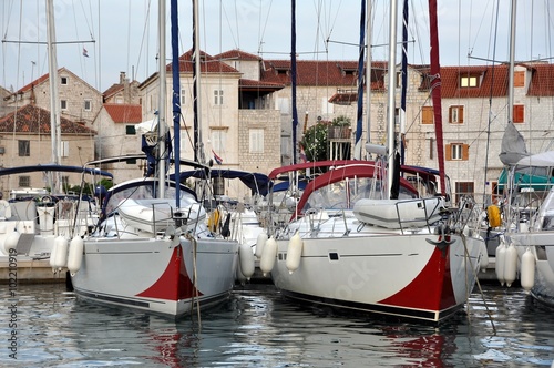 Яхты в гавани