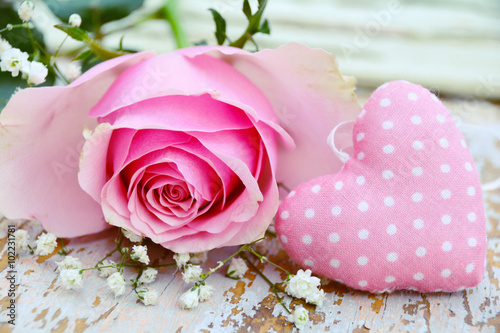 Grußkarte - rosa Rose mit Herz