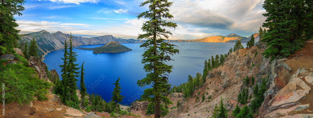 Obraz premium Crater Lake National Park, Oregon, USA