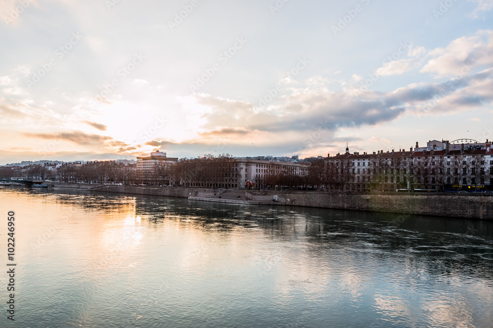 Obraz premium Presqu'ile de Lyon vu des quais du Rhône