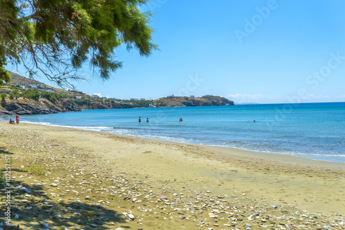 Fototapeta Naklejka Na Ścianę i Meble -  The aegean sea in one of the most beautiful beaches in Mykonos,