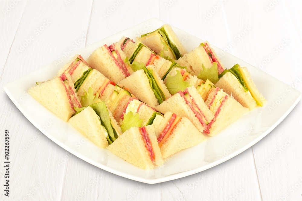 Sandwich. Sandwich.