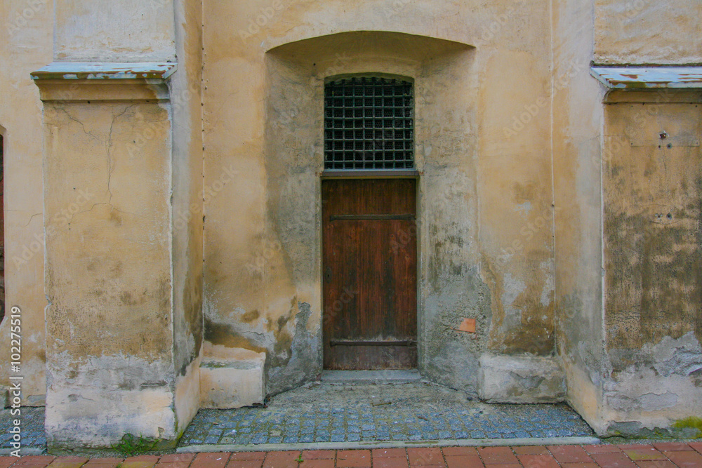 Türen und Fenster der Burganlage in Wasserburg