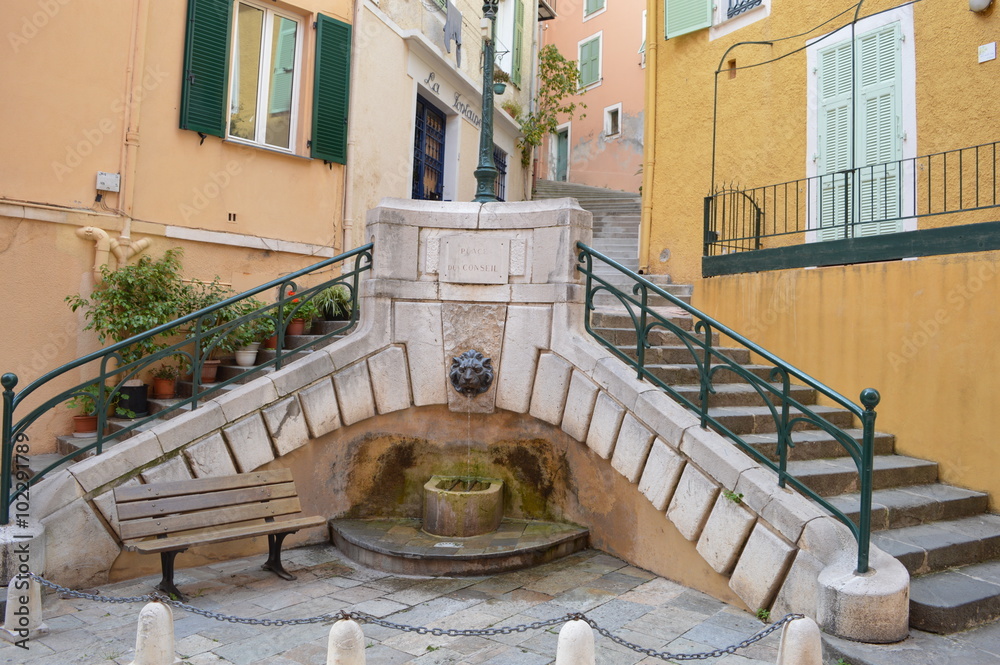 Place de la vieille ville de Villefranche-sur-mer