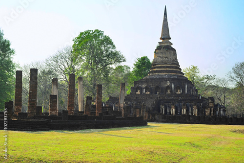 Famous Si Satchanalai histo...