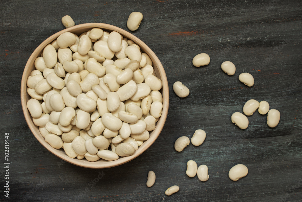 White beans in a bowl from clay