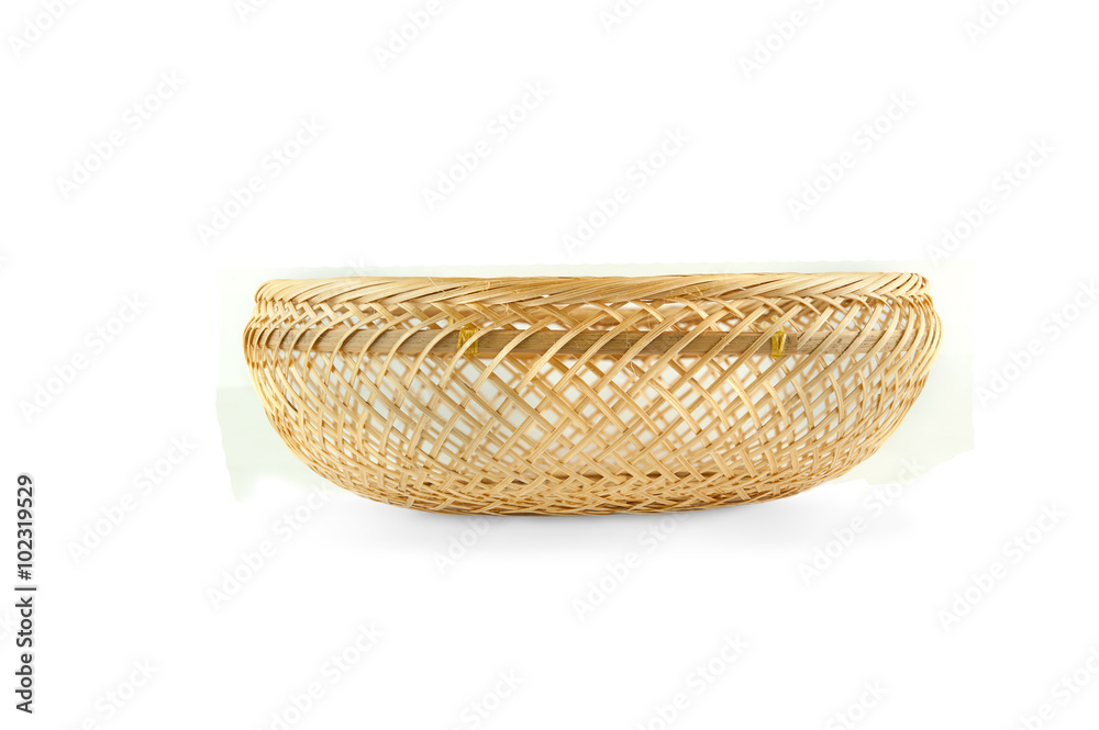 Obraz premium Wicker basket isolated on white background