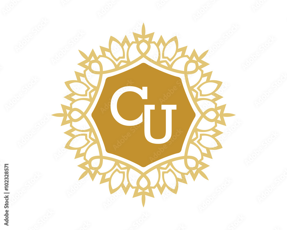 Fototapeta premium CU initial royal letter logo
