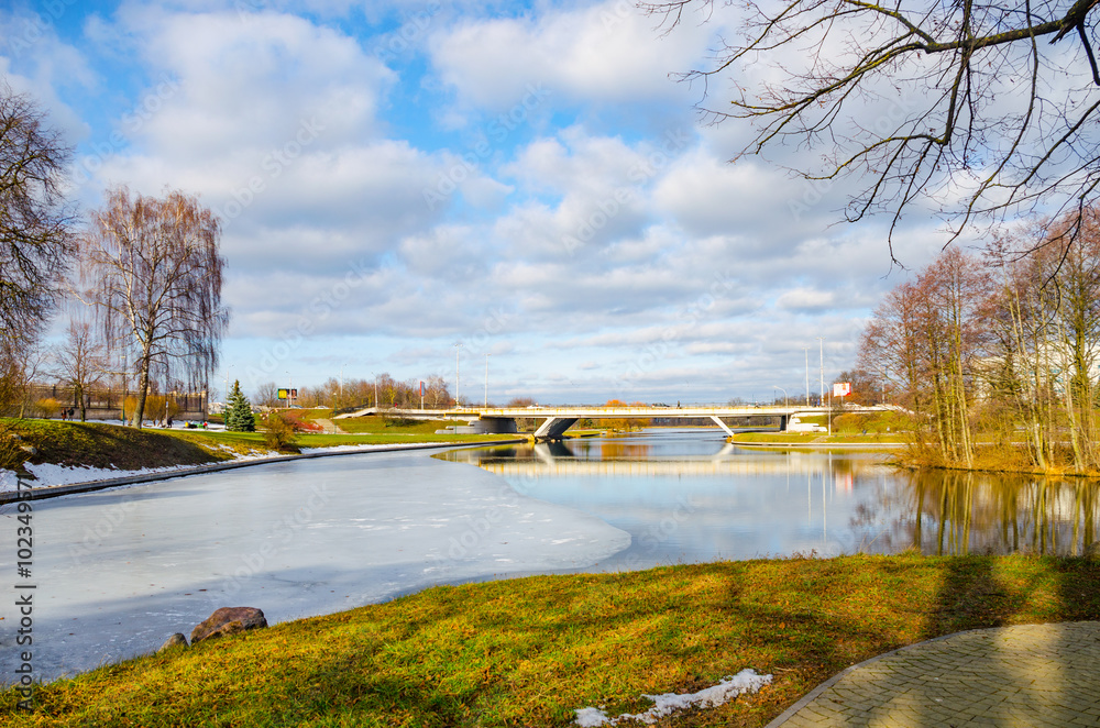Svisloch River flows in Minsk and creates scenic spots. Belarus. Svisloch River flows in Minsk and creates scenic spots. Belarus.