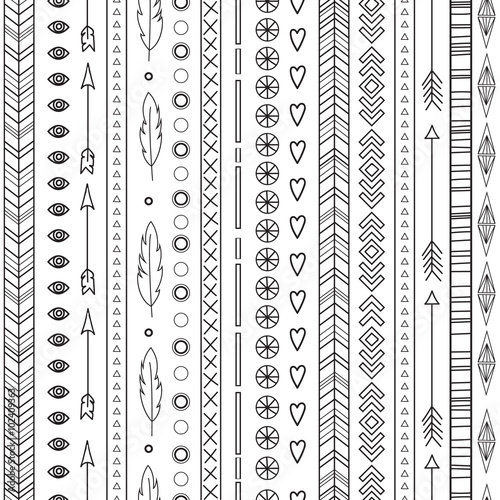 Tribal seamless texture. Boho stripes background. Ethnic seamless pattern. © olich15