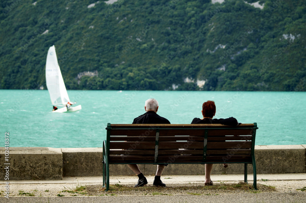 Repos sur le lac du bourget