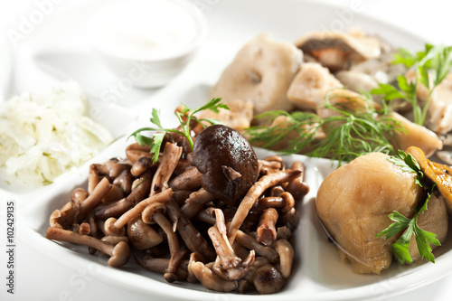 Pickled Mushrooms with Sour Cream