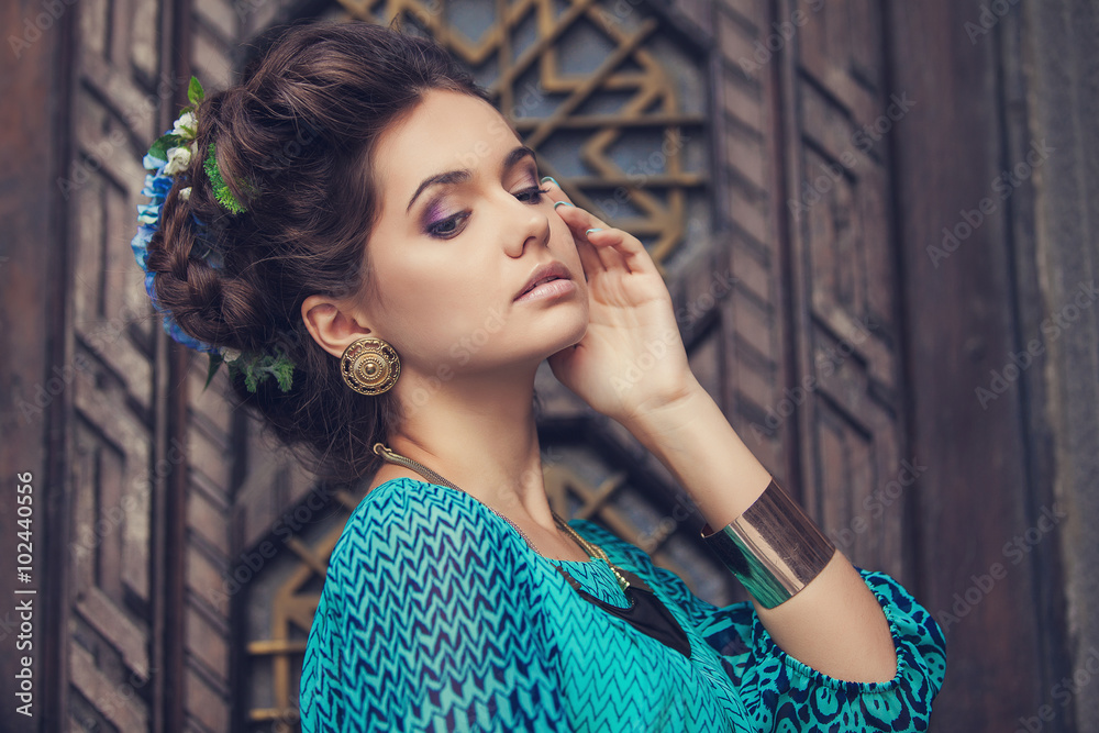 Obraz premium woman with creative hairstyle