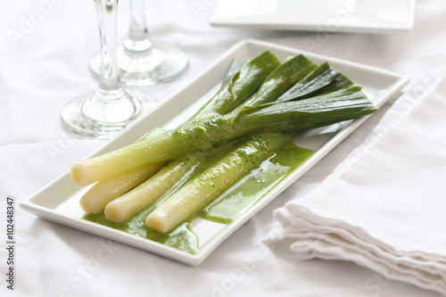 Photos Mini leek with vinaigrette