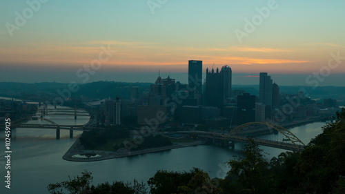 4K Pittsburgh Skyline Sunrise Timelapse Zoom-in 2