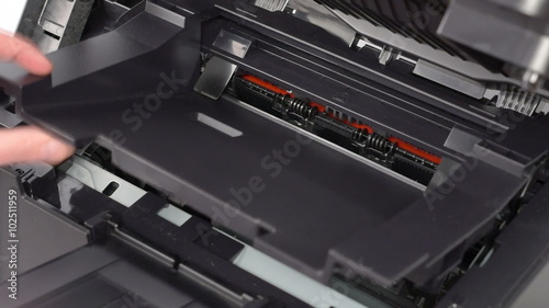 Toner cartridge replacement in laser printer