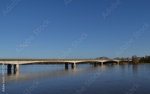 Pont du cadre noir à Saumur © graphlight