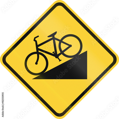 United States MUTCD road sign - Steep descent for bicycles