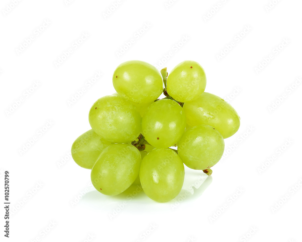 grape isolated on a white background grape isolated on a white background