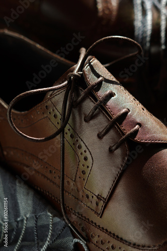 laces on shoes men