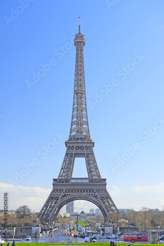 Fototapeta Naklejka Na Ścianę i Meble -  Paris, France, February 8, 2016: Eiffel tower, Paris, France - one of the simbols of this city