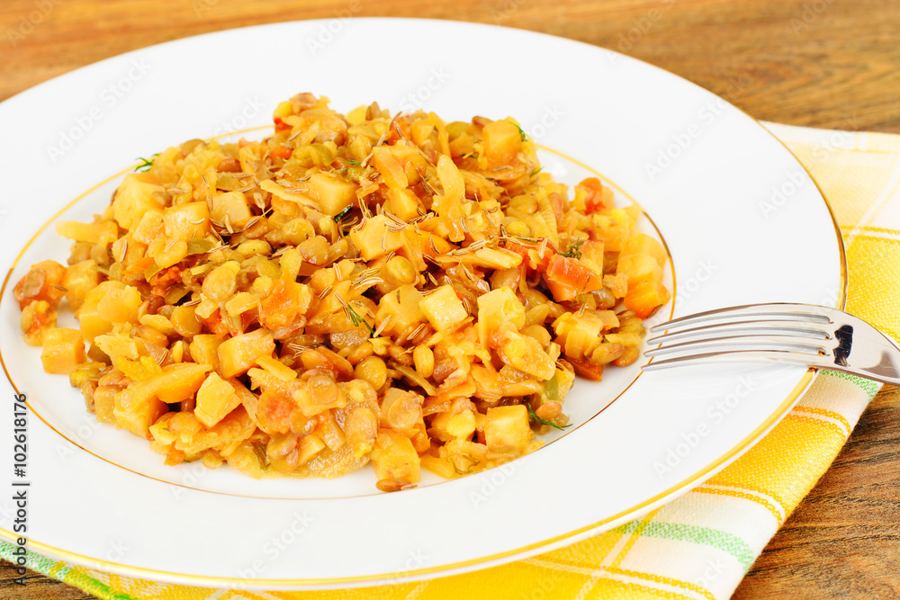 Braised Cabbage with Caraway Seeds and Lentils Braised Cabbage with Caraway Seeds and Lentils