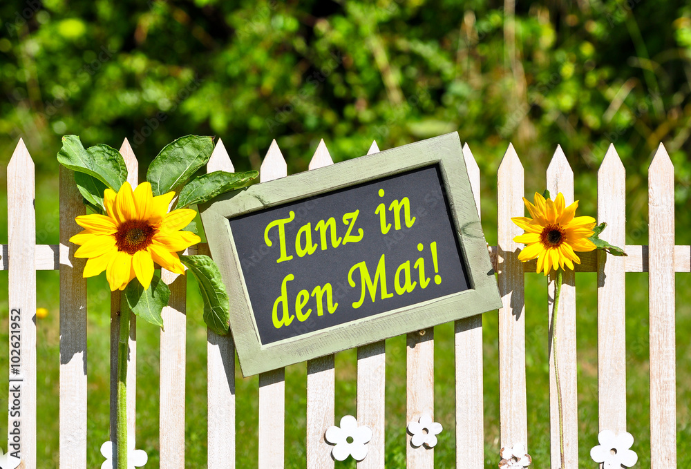 Tanz in den Mai StockFoto Adobe Stock