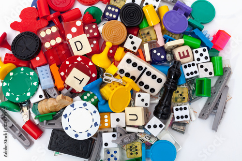 Miscellaneous old board game pieces