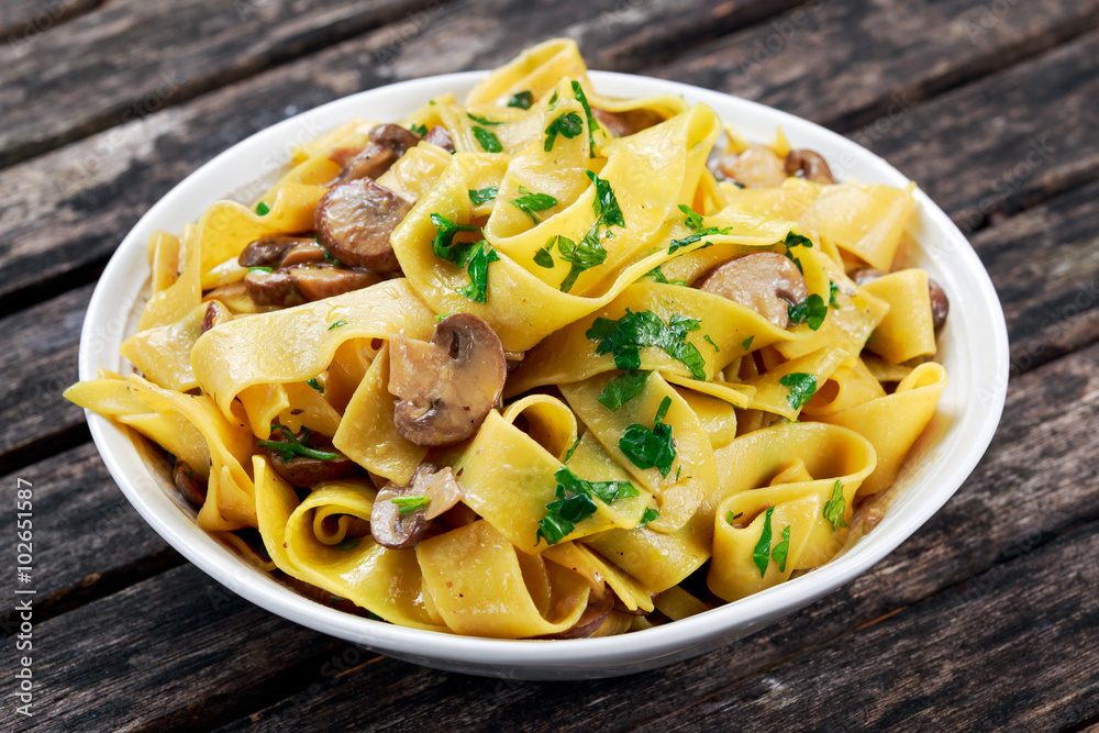 Pappardelle Pasta with mushrooms and other herbs