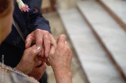 Anniversario di matrimonio, scambio degli anelli