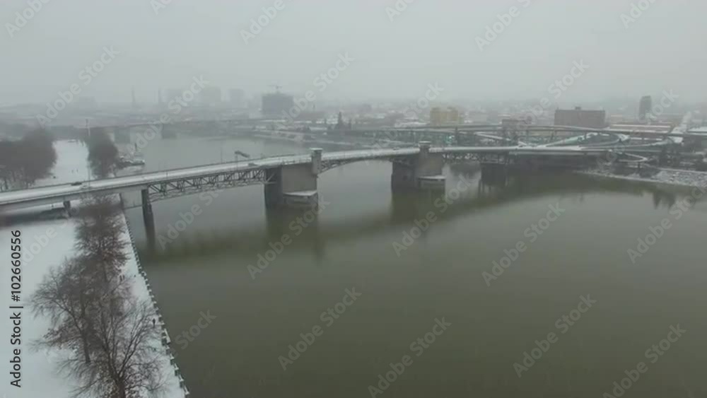Aerial Oregon Portland
Aerial video of Portland Oregon during 2016 Snow Storm.