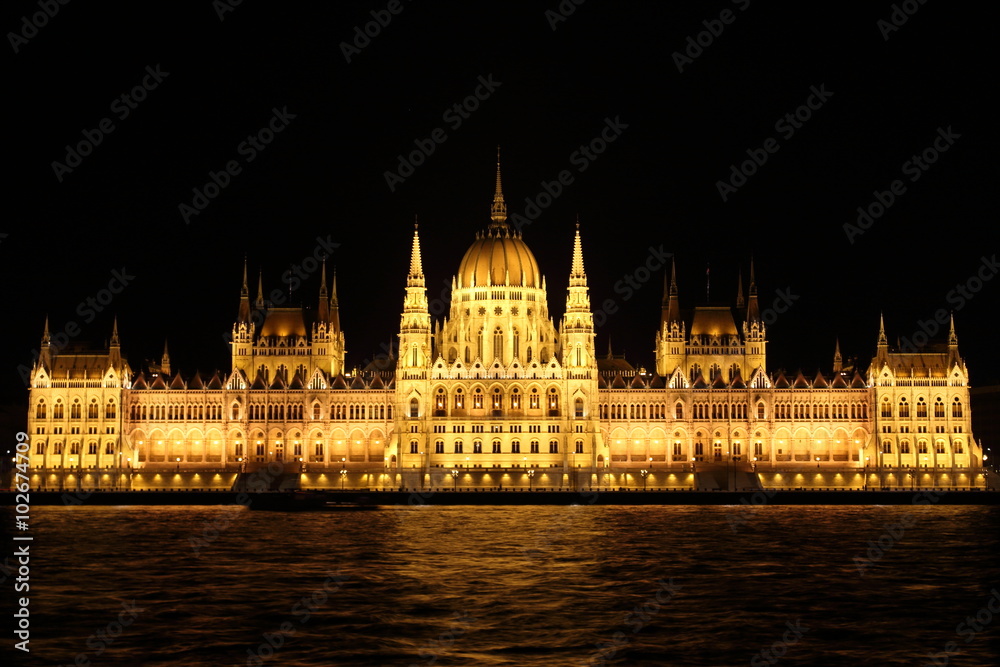 Parlamento Ungheria -  Budapest di notte