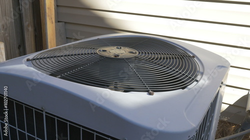 outside heat pump 4K