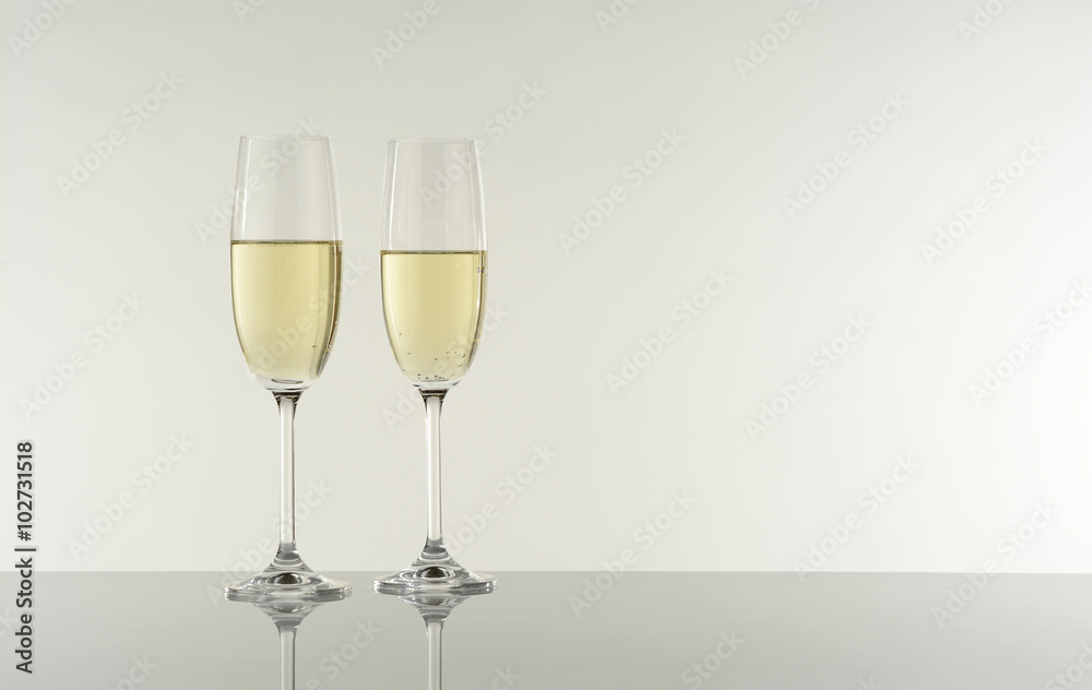 Dos copas de champán Dos copas de champán