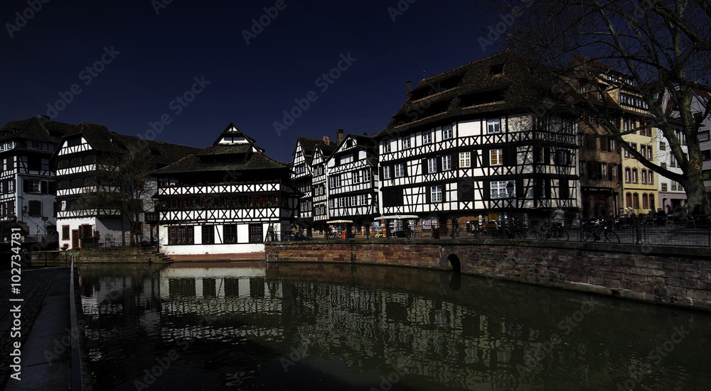 Naklejka premium Kanał w Strasburgu