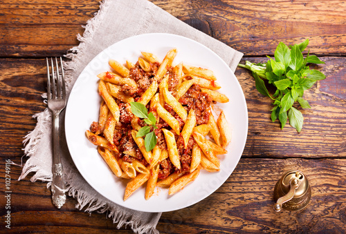 Fotografie plate of pasta bolognese