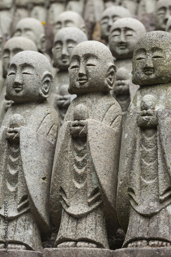 Statues at Japanese temple © Curioso.Photography