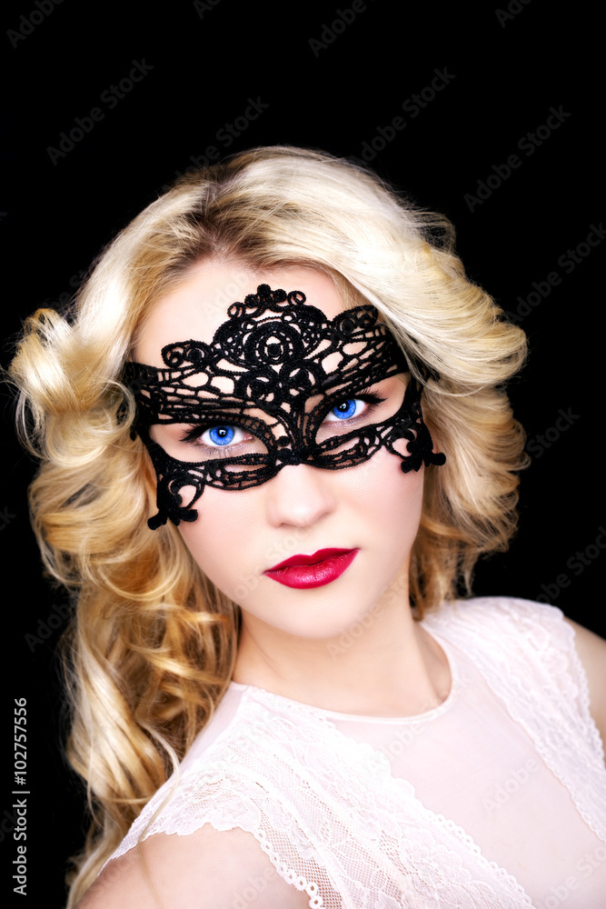 Obraz premium Fashionable woman in mask with red lips