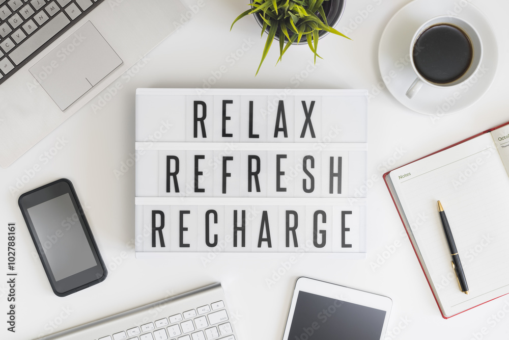 Relax, refresh and recharge in office - obrazy, fototapety, plakaty 