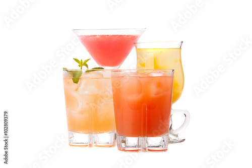 Composition of the four variants of alcoholic cocktails.