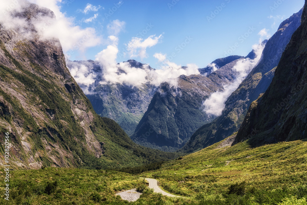 Fototapeta premium milford road along cleddau valley