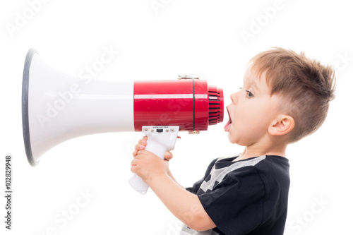 süßer junge mit megaphone photo