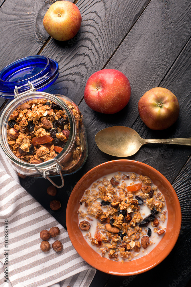 Granola with apple and oatmeal