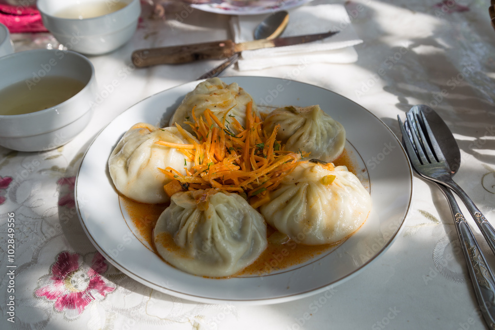 Central Asian food Manti